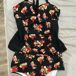 Plus size swim 2 piece 1X/2X
